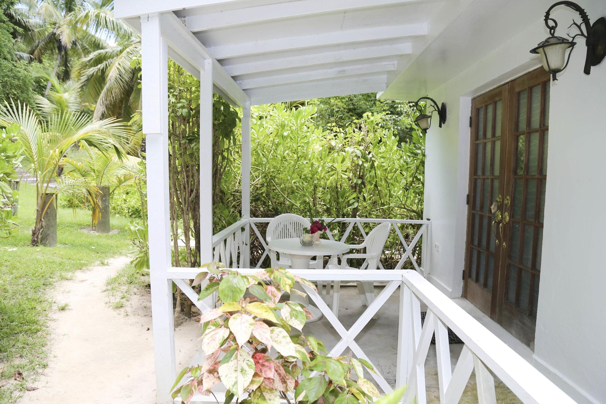 Tingum Village Hotel Dunmore Town Ngoại thất bức ảnh