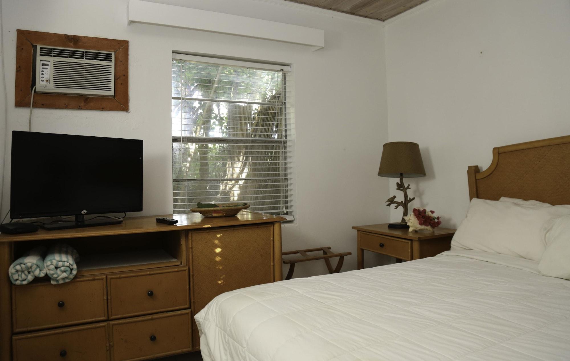 Tingum Village Hotel Dunmore Town Ngoại thất bức ảnh